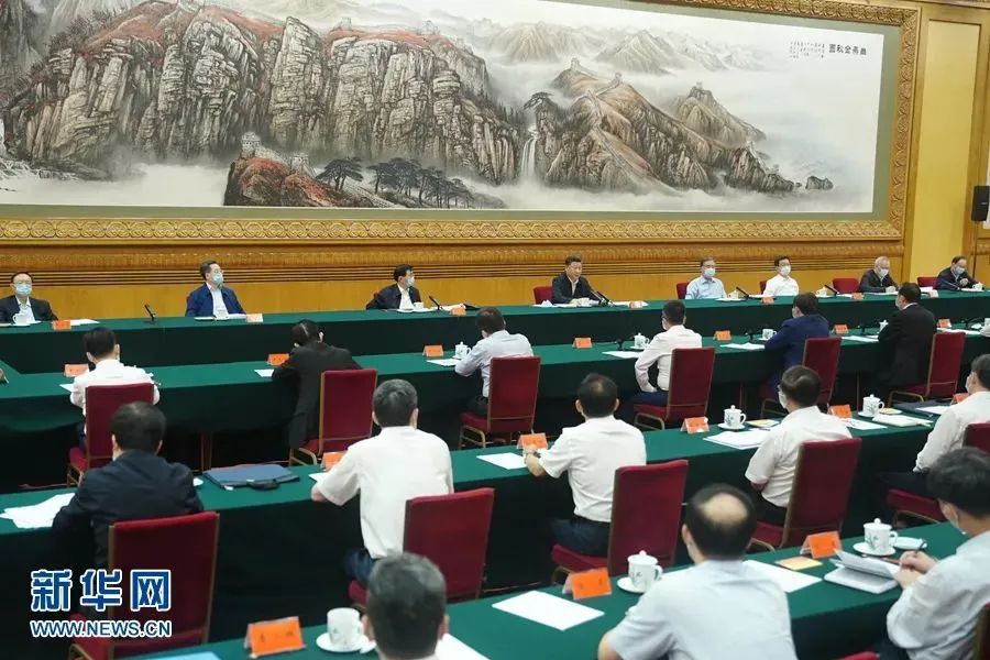 周育先加入企业家座谈会：要弘扬企业家精神，，勇于立异，，施展好央企的龙头刊行动用
