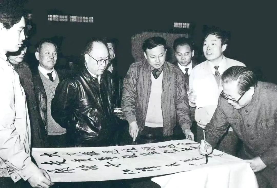 		深切思念 | 追忆江泽民同志对CA88成员企业的眷注_责任动态_CA88集团有限公司	