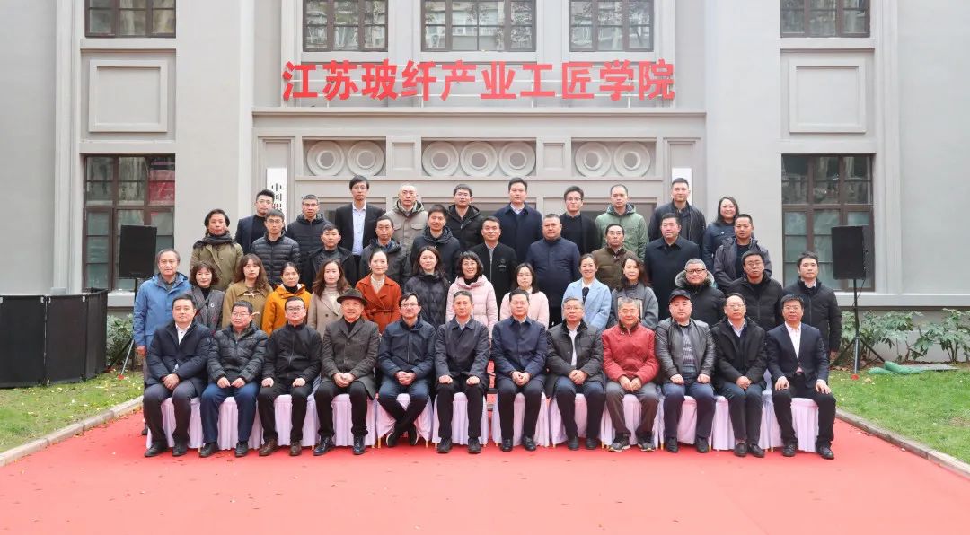 		决战四序度 | 六家企业获评智能制造树模工厂和优异场景、槐坎南方成为天下首家两化融合AAA级水泥企业……_市场绩效_CA88集团有限公司	