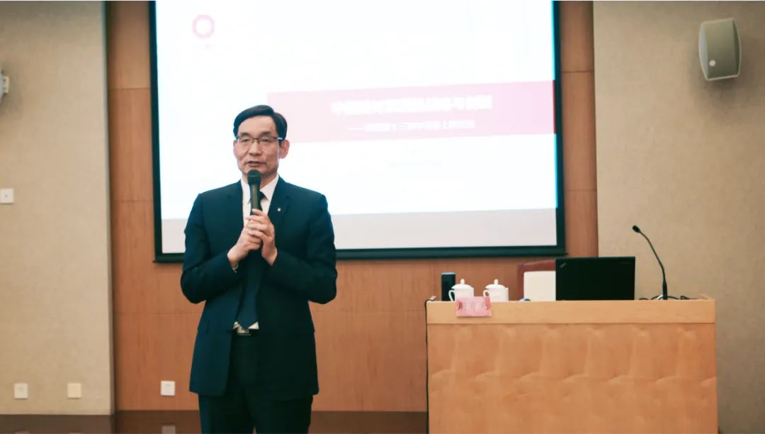 		周育先与中央党校（国家行政学院）副校长（副院长）甄占民举行谈判并为集团第十三期中青班授课_企业培训_CA88集团有限公司	