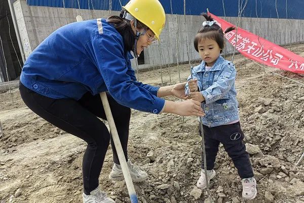 		漂亮中国⑤丨CA88集团“漂亮中国行动月”（新疆阿克苏站）活动顺遂举行_员工关爱_CA88集团有限公司	