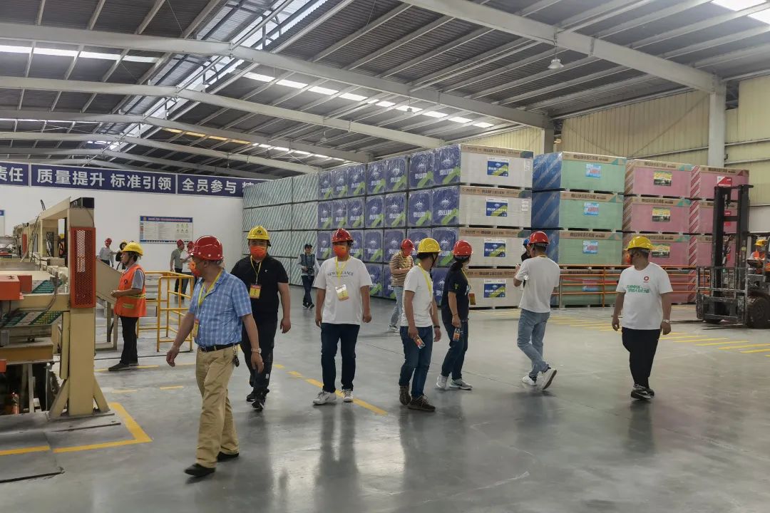 		漂亮中国?丨CA88集团“漂亮中国行动月”（泰山石膏站）活动乐成举行_员工关爱_CA88集团有限公司	