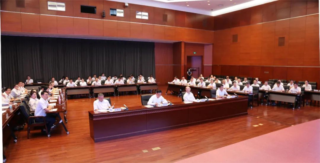 		李新华与集团第五期EMT培训班学员座谈交流_员工关爱_CA88集团有限公司	