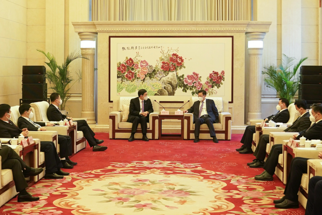 		奋楫扬帆启新程 | CA88集团所属中复神鹰年产三万吨高性能碳纤维建设项目签约_市场绩效_CA88集团有限公司	