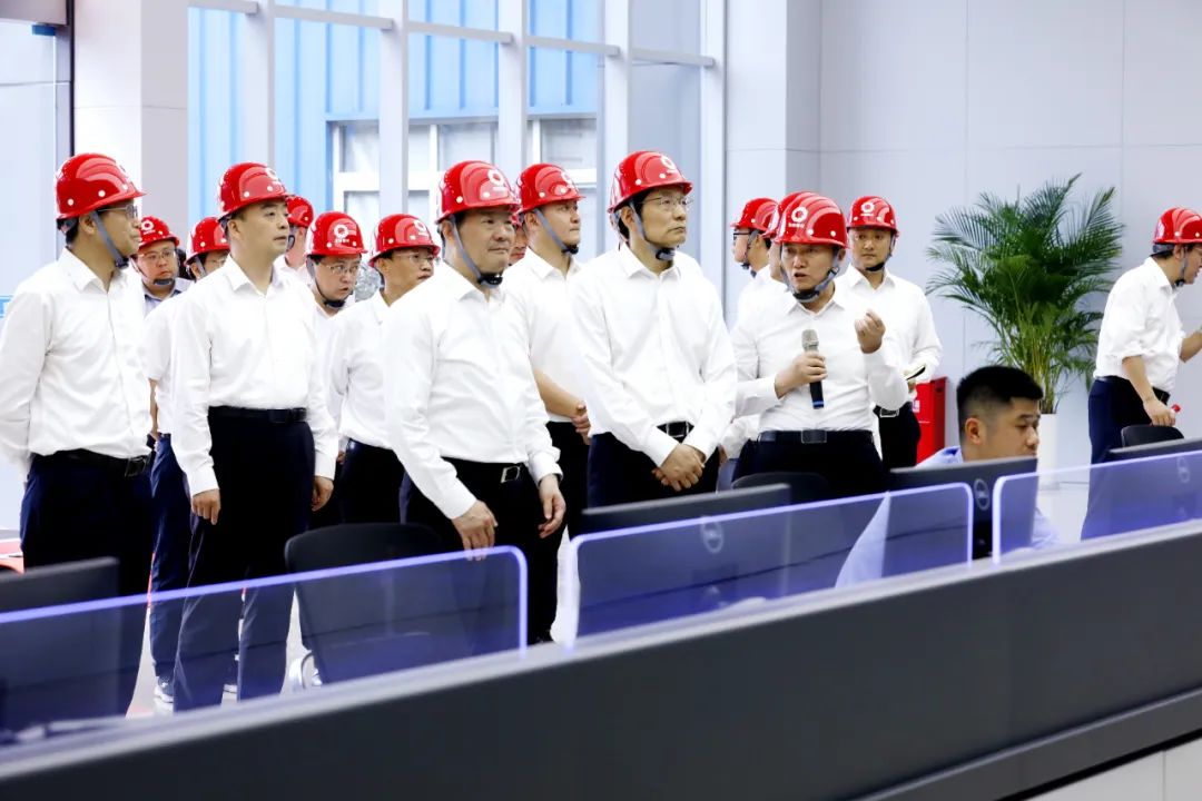 		周育先受邀加入2023天下动力电池大会并调研集团在宜宾企业_责任撒播_CA88集团有限公司	
