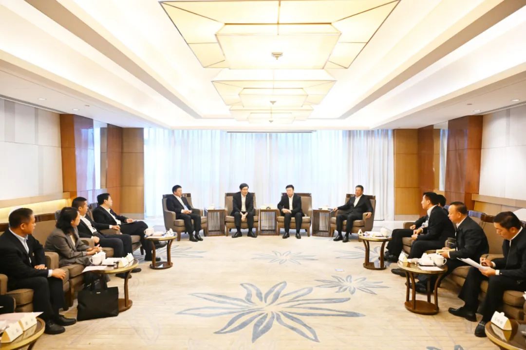 		周育先受邀加入天下寒地冰雪经济大会和央地相助论坛并调研集团在吉林企业_国际交流_CA88集团有限公司	