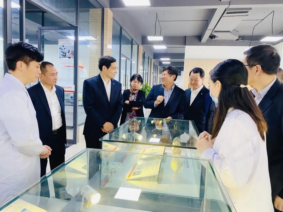 		周育先到四川部分企业调研指导事情_CA88要闻_CA88集团有限公司	