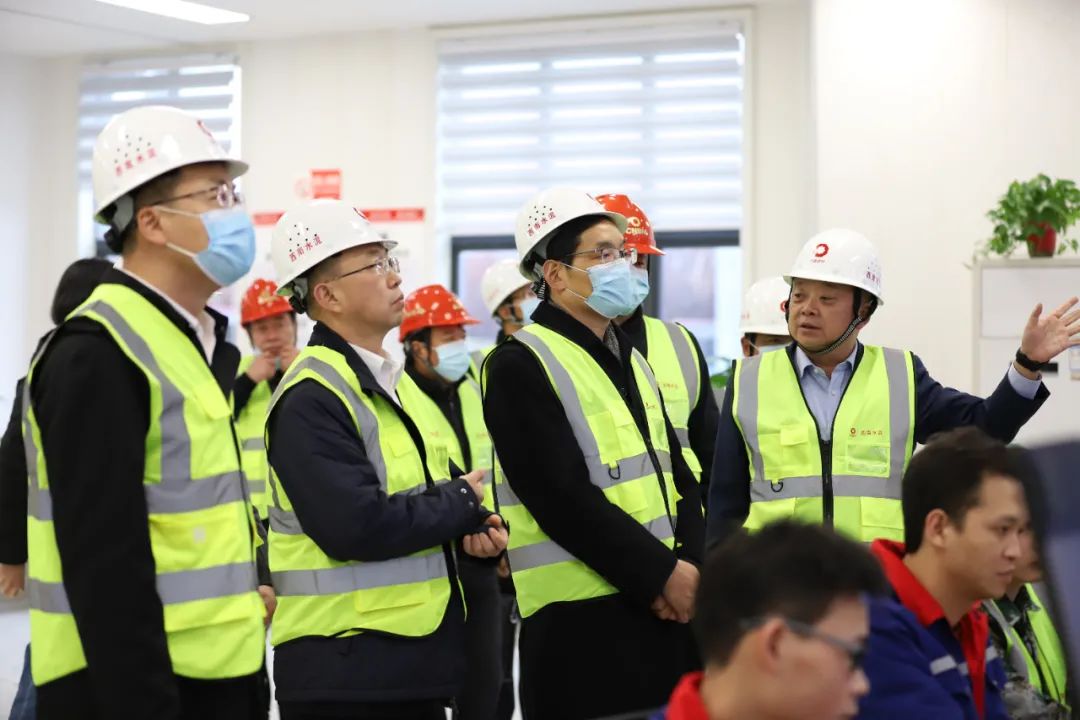 		周育先受邀出席2020年央企助力贵州生长大会并调研部分在黔企业_CA88要闻_CA88集团有限公司	