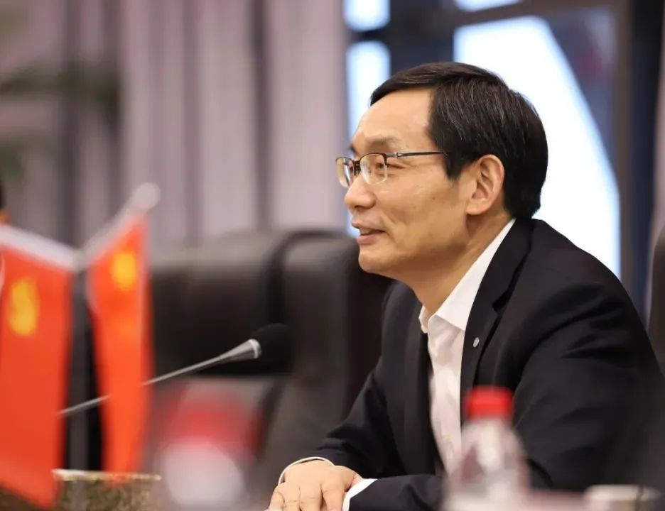		周育先受邀出席2020年央企助力贵州生长大会并调研部分在黔企业_CA88要闻_CA88集团有限公司	