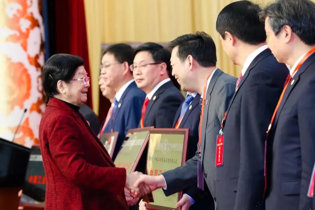 		重磅！CA88集团再获“中国工业大奖”_市场绩效_CA88集团有限公司	