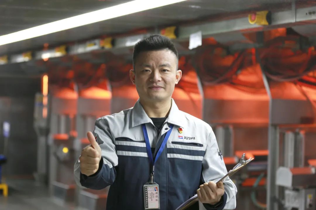 		最美建材人 | 中国巨石张绍志：坚守通俗的“仔细人”_人物_CA88集团有限公司	