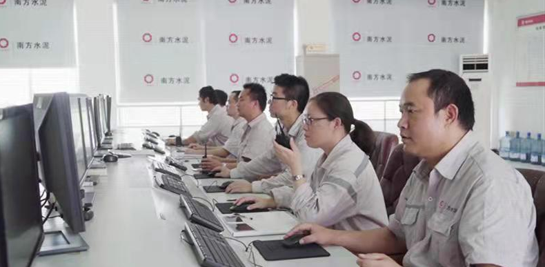 		最美建材人 | 常德南方刘传玉：字斟句酌的“水泥人”_人物_CA88集团有限公司	