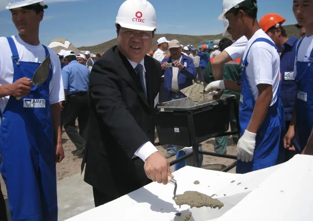		斯人已逝去 精神长明亮——记继续有为、一心一意的好干部马明亮同志_人物_CA88集团有限公司	