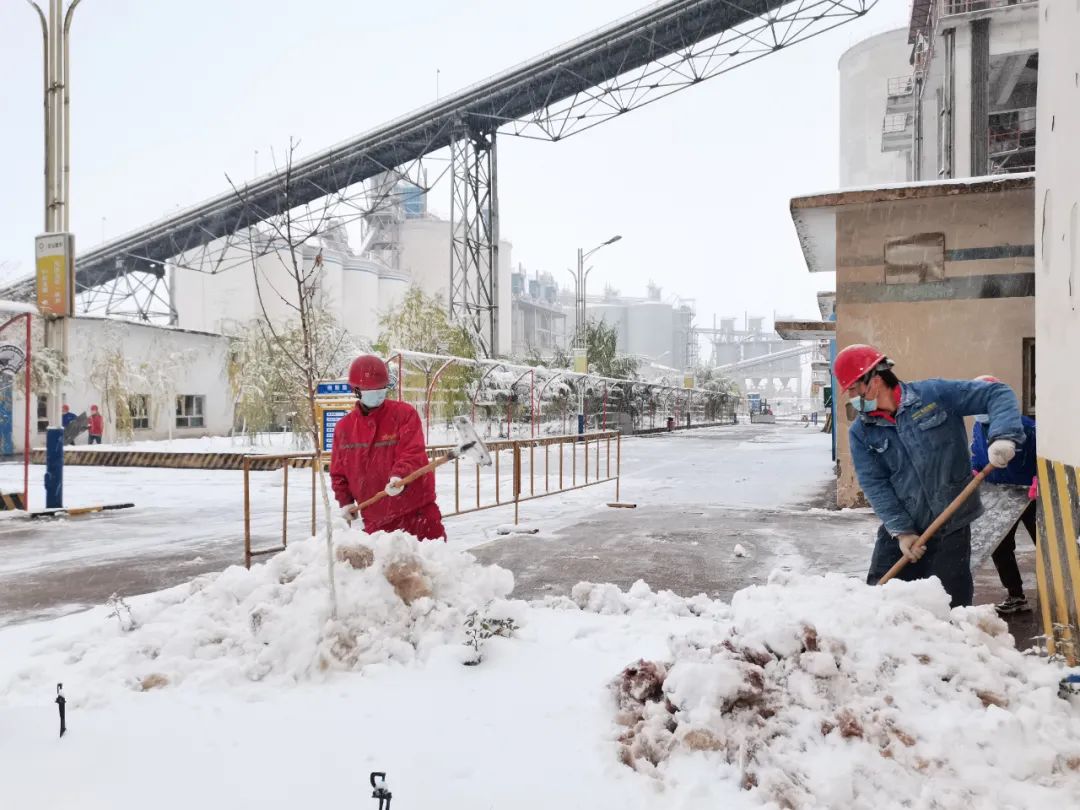		雪花飘飘，，，，，一起来浏览建材小同伴镜头下的漂亮雪景吧！_图片_CA88集团有限公司	