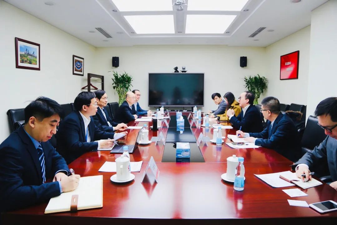 		周育先会见澳门湾峰董事长马志刚一行_国际交流_CA88集团有限公司	
