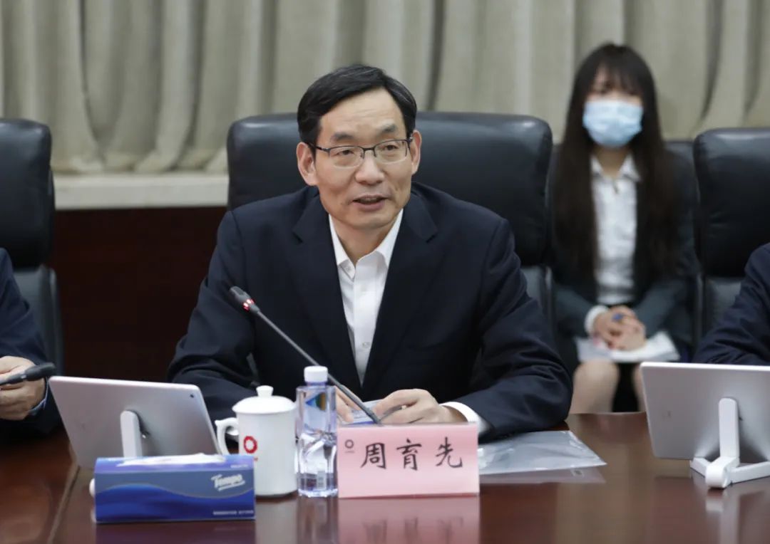 		周育先出席中国工程院“信息显示要害质料生长战略研究”重点战略咨询项目启动会并致辞_CA88要闻_CA88集团有限公司	
