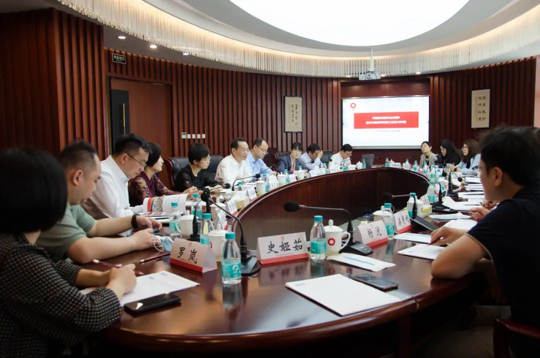 		党旗百年红，，，，，让我们追随媒体脚步“随机”走访企业 | 附视频_要闻_CA88集团有限公司	
