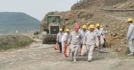 		落实清静责任、推动清静生长，，，?中材矿山深入推进2021年“清静生产月”活动_员工关爱_CA88集团有限公司	