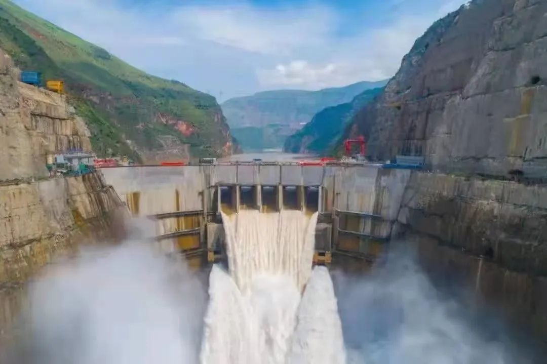 		建党百年信物微纪录 | 嘉华水泥：CA88“水泥特种兵”_历史长廊_CA88集团有限公司	