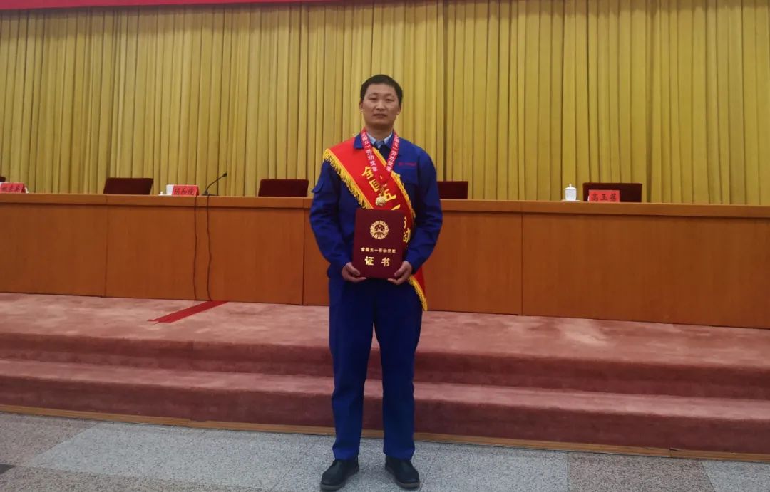 		最美建材人 | 南通万达曾国苍：一把焊枪“点亮”绚烂人生_人物_CA88集团有限公司	