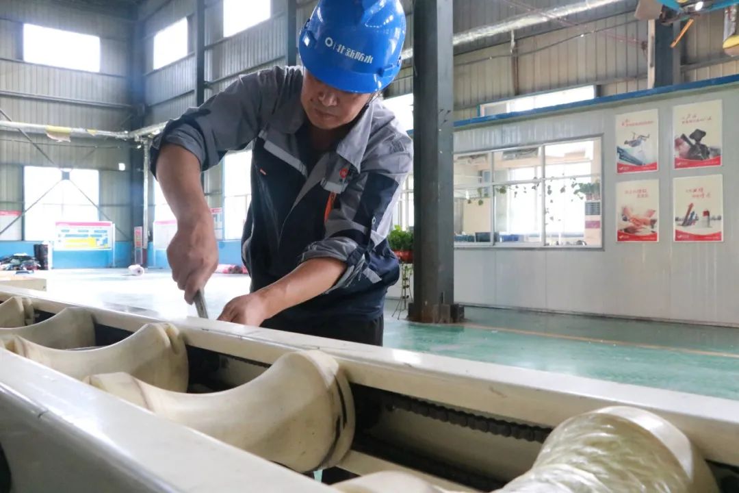 		最美建材人 | 北新防水贾嘹亮：由于责任，，，，，，以是坚守_最美建材人_CA88集团有限公司	