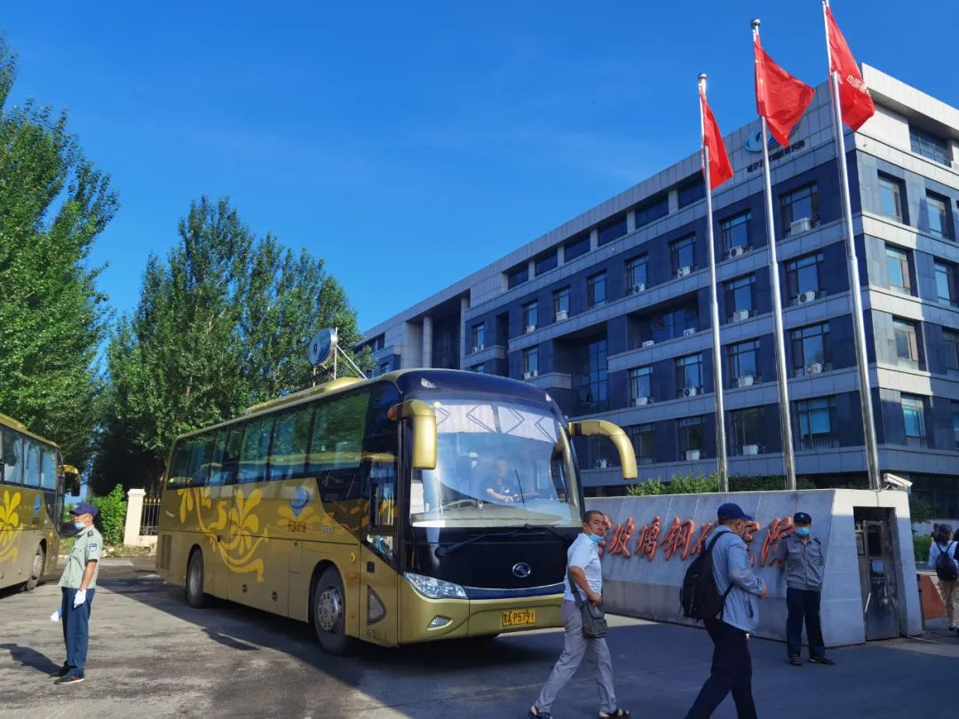 		办实事 暖人心 | 哈玻院：开通9条通勤蹊径，，，，架起与职工的连心桥_办实事暖人心_CA88集团有限公司	