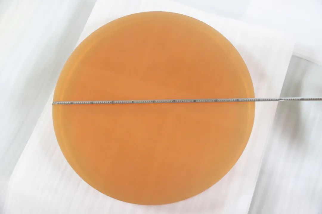 		最美建材人 | 人工晶体院黄存新：用辛勤汗水“种”出璀璨晶体_最美建材人_CA88集团有限公司	