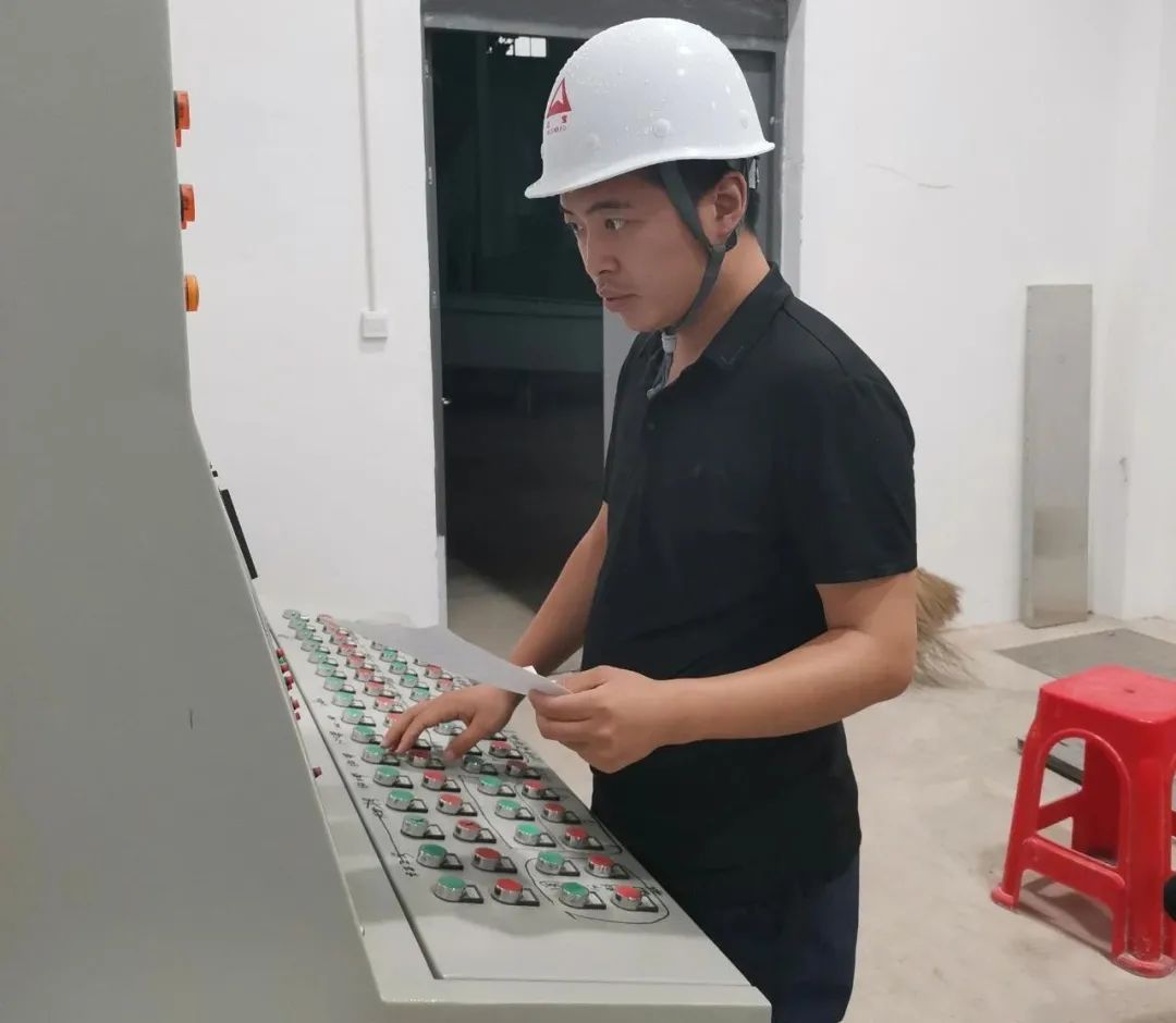 		最美建材人 | 中材科技苏非有限刘文杰：通俗岗位的忠诚“硬汉”_最美建材人_CA88集团有限公司	