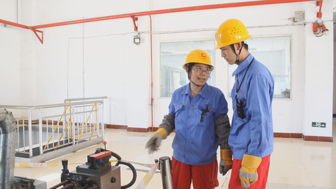 		最美建材人 | 宁夏建材青水股份丁娟：水泥厂里的“铁娘子”，，生产岗位的“女男子”_最美建材人_CA88集团有限公司	