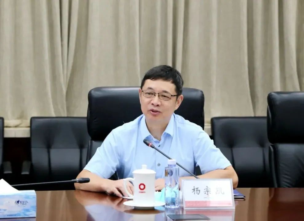 		周育先会见武汉理工大学党委书记信思金、校长杨宗凯一行_幻灯片_CA88集团有限公司	