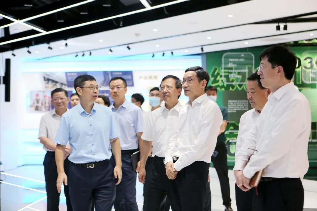 		周育先会见武汉理工大学党委书记信思金、校长杨宗凯一行_幻灯片_CA88集团有限公司	