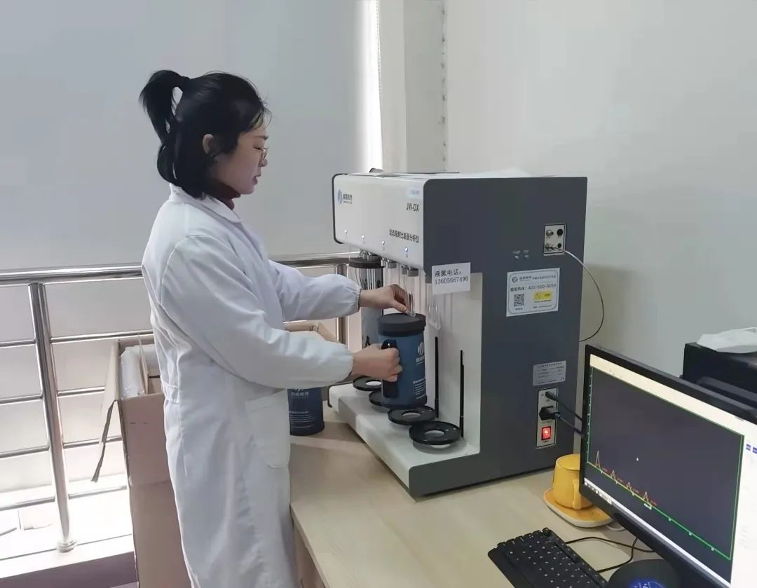		最美科研先锋 | 凯盛应用质料宋在芝：驻足一线的科技效果转化“实践者”_人物_CA88集团有限公司	