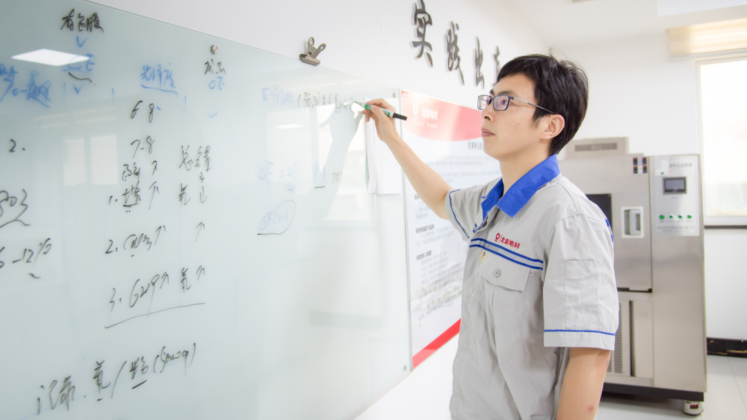  ?最美科研先锋丨北新地材陈帅帅：传承地材匠心，，，，打造民族品牌_斗争有我_CA88集团有限公司 