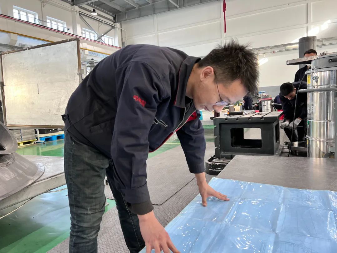  最美一线劳模丨 哈玻院韩亮：用行动诠释热爱，，，，充分度过每一天_斗争有我_CA88集团有限公司 