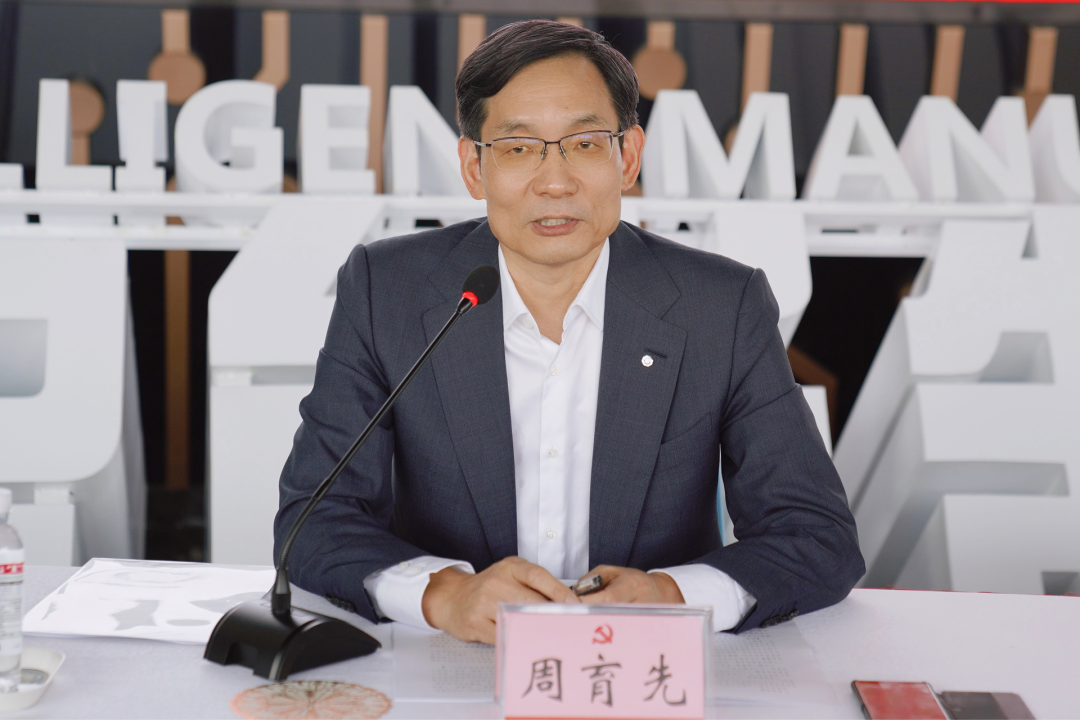 		二十大精神进下层 | 周育先到中国巨石六分厂宣讲党的二十大精神_幻灯片_CA88集团有限公司	