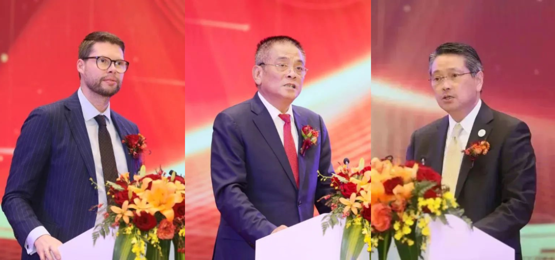 		集团向导出席巨石三十周年相助洽谈活动_幻灯片_CA88集团有限公司	