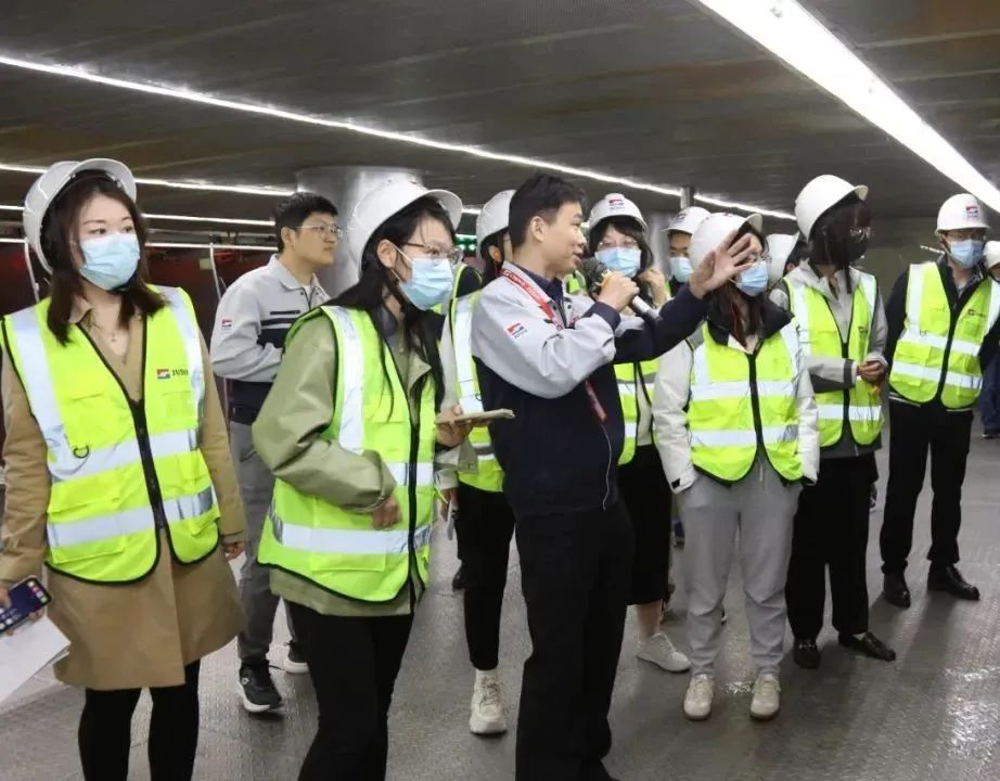 		“走进新国企·刷新赋能新生长”采访活动走进中国巨石_媒体报道_CA88集团有限公司	