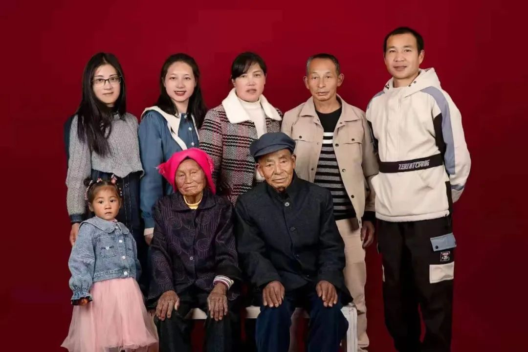 		走进爱的加油站｜幸福一家人 建材一家亲_图片_CA88集团有限公司	