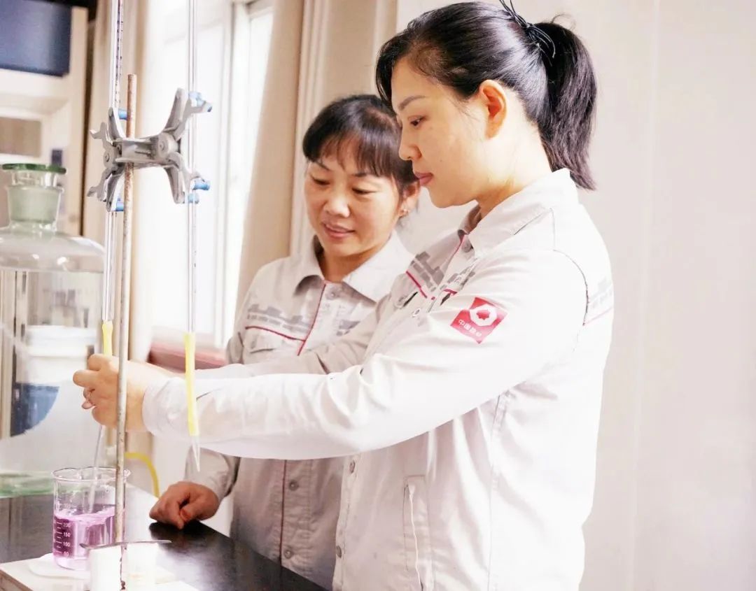 		国之大材 传承有我 ｜一起感受“传帮带”的温温暖实力_责任与文化_CA88集团有限公司	