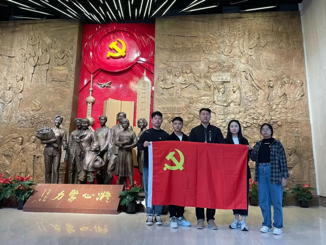 		主题教育举行时 | 学思践悟强头脑 笃行实干见真章_要闻_CA88集团有限公司	