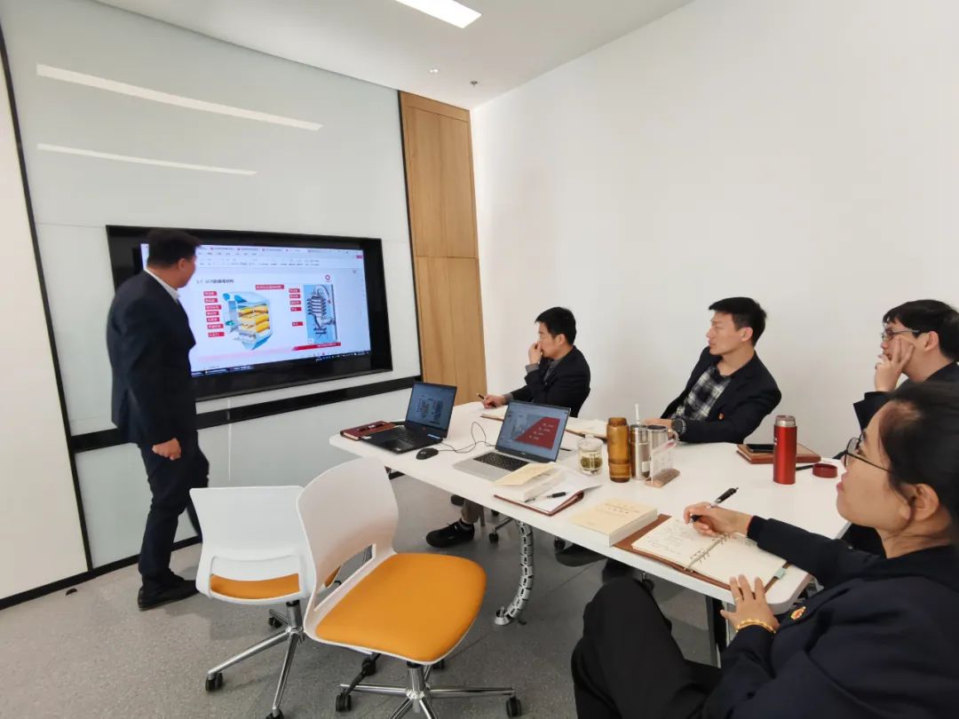 		主题教育举行时 | 学思践悟强头脑 笃行实干见真章_要闻_CA88集团有限公司	
