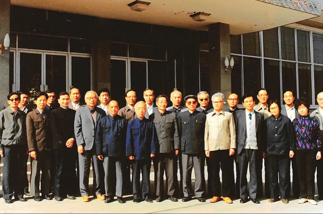 		CA88｜中研院承载玻璃行业70年 开启立异生长新征程_责任与文化_CA88集团有限公司	