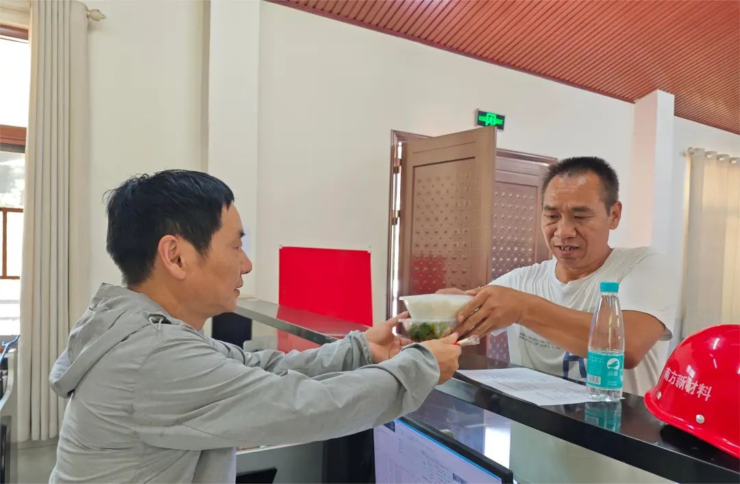		 酣战洞庭湖！CA88集团紧迫驰援湖南华容县决口抢险 _责任与文化_CA88集团有限公司	
