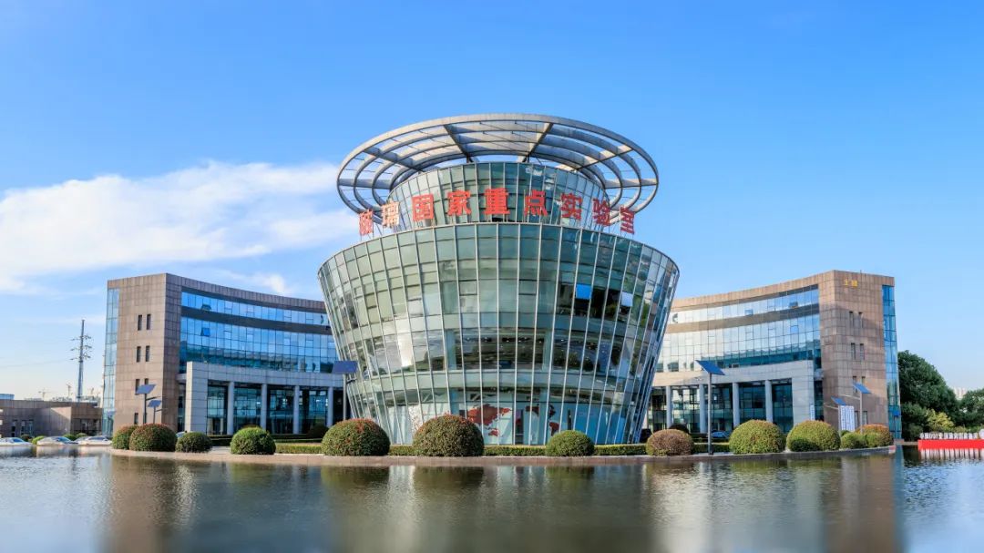 		宣贯三中全会精神举行时丨凯盛科技：以进一步周全深化刷新推动玻璃新质料工业立异自强_深化刷新_CA88集团有限公司	