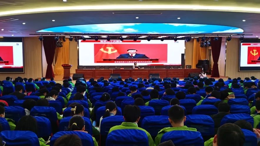 		 出彩建材人 | 他们的事迹微视频获国务院国资委奖项！ _人物_CA88集团有限公司	
