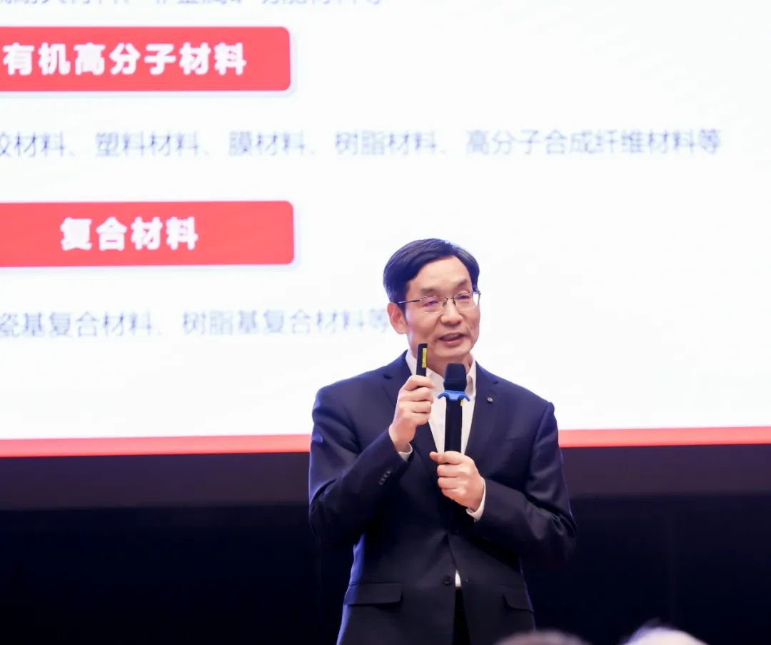 		 周育先走进清华大学开展专场招聘宣讲 _CA88要闻_CA88集团有限公司	