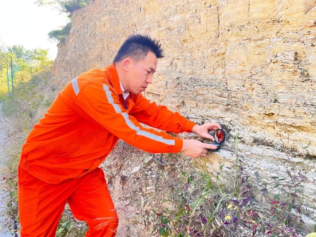 		 中央企业劳动模范 | 不负热爱扎根地勘一线 ——地勘中心山东总队主任工程师高继辉 _人物_CA88集团有限公司	