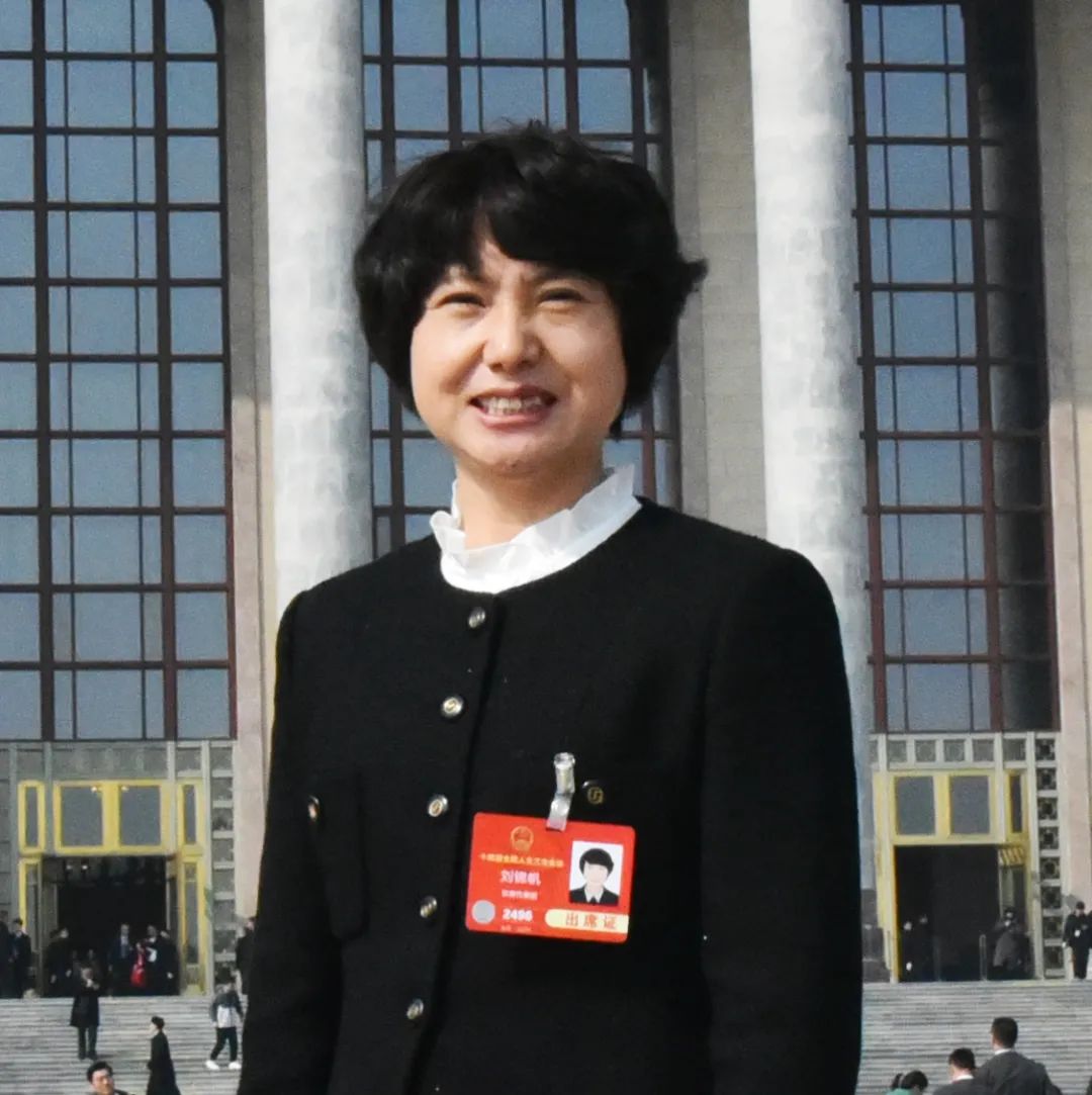 		 恭喜！CA885位同志入选第九届天下建材行业十大女杰！ _人物_CA88集团有限公司	