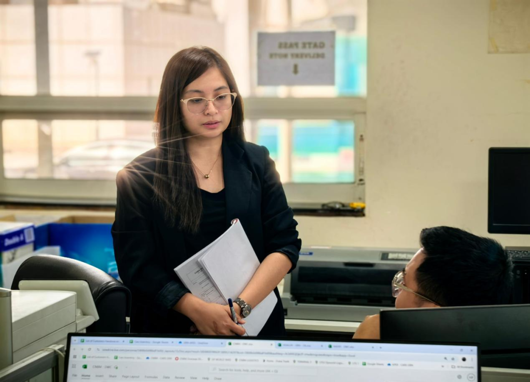 		 光线闪亮的CA88大女主驾到~ _人物_CA88集团有限公司	