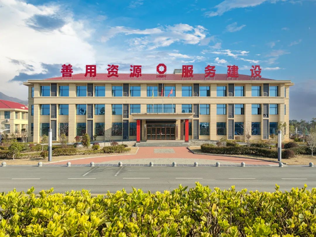 		清明·踏青 | 粉了！中建材的工业美学遇上春日浪漫~_责任与文化_CA88集团有限公司	